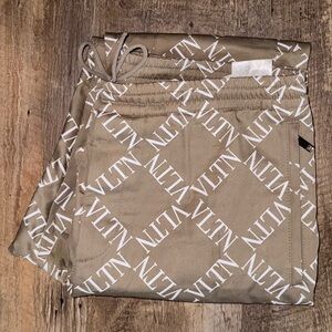 Men’s Valentino All Over VLTN Print Loggers